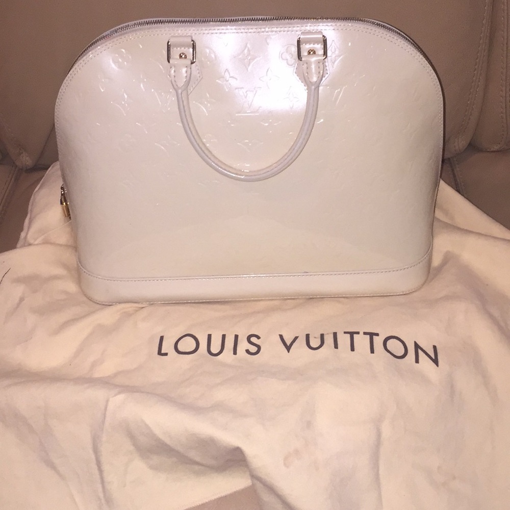 AUTHENTIC Louis Vuitton patent leather alma bag
